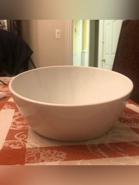Crate & Barrel Asymmetrical 8.5”D White Serving Bowl 2.75”H Front & 4.25” Back